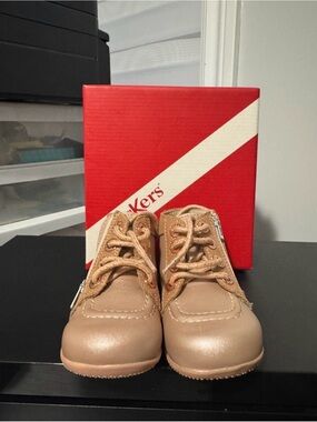 Kickers Kids Nude/Tan Lace-Up Leather Boots